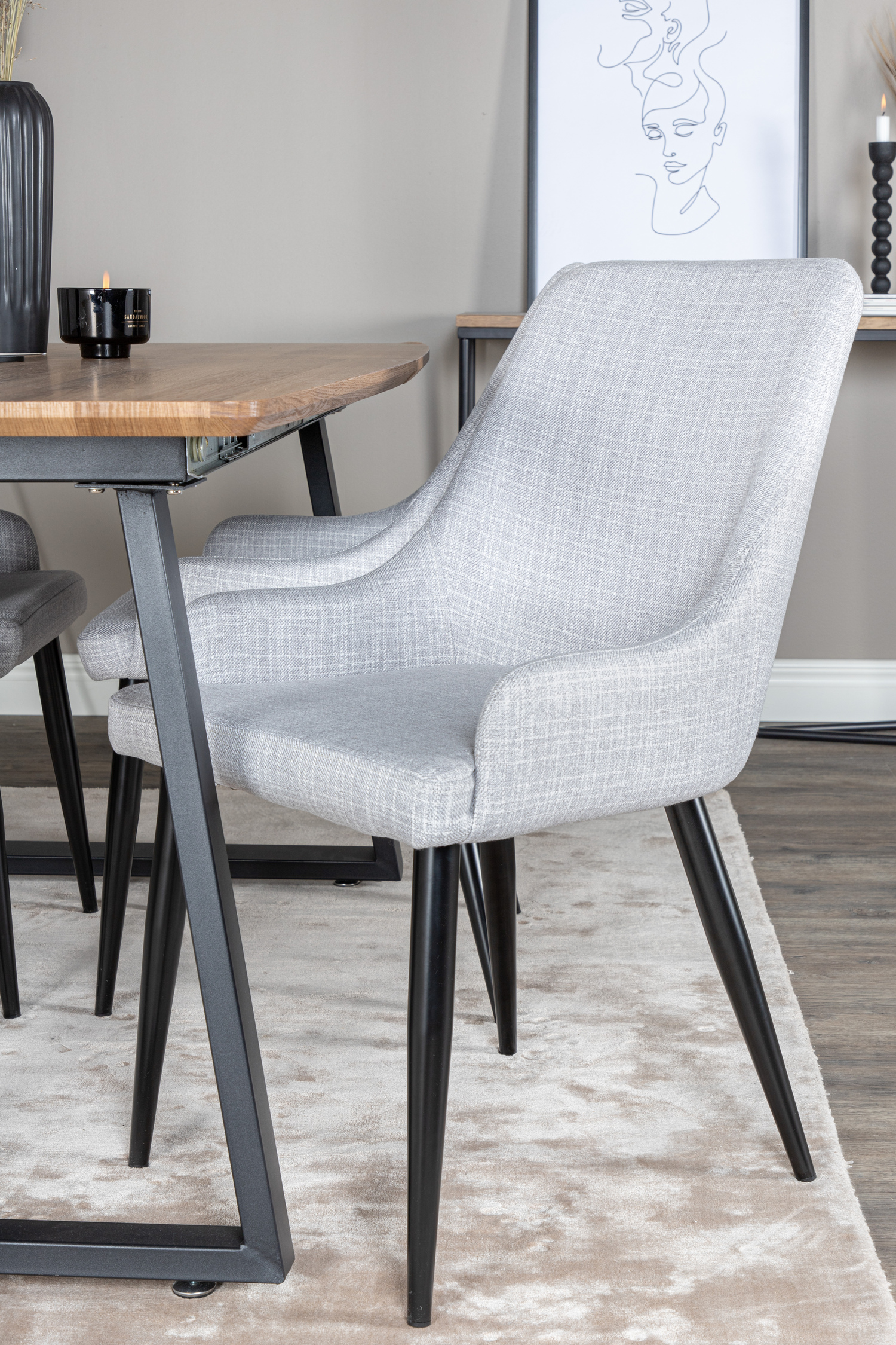 Söögitoakomplekt Dallas 334 (Helehall + Must)