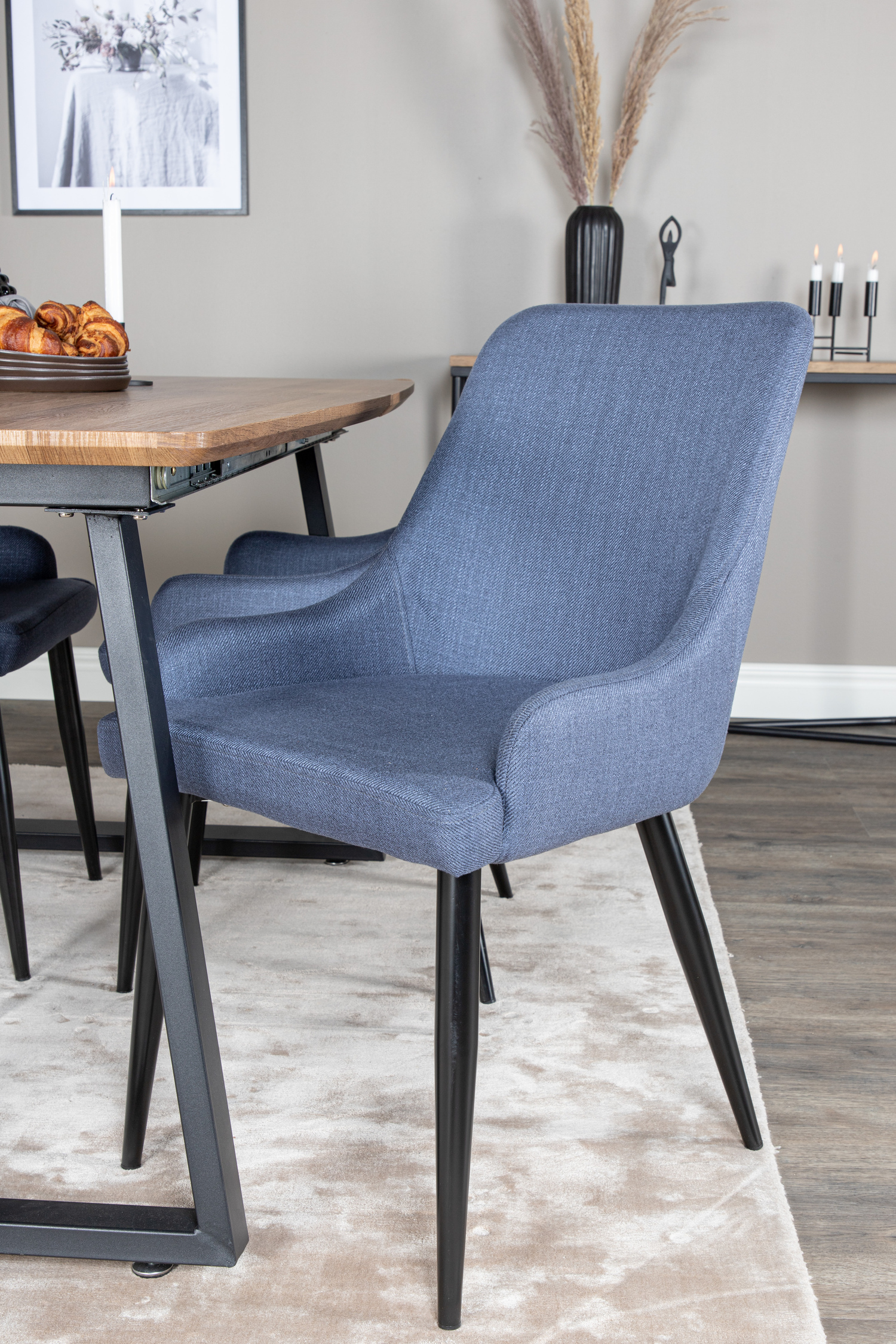 Söögitoakomplekt Dallas 334 (Sinine + Must)