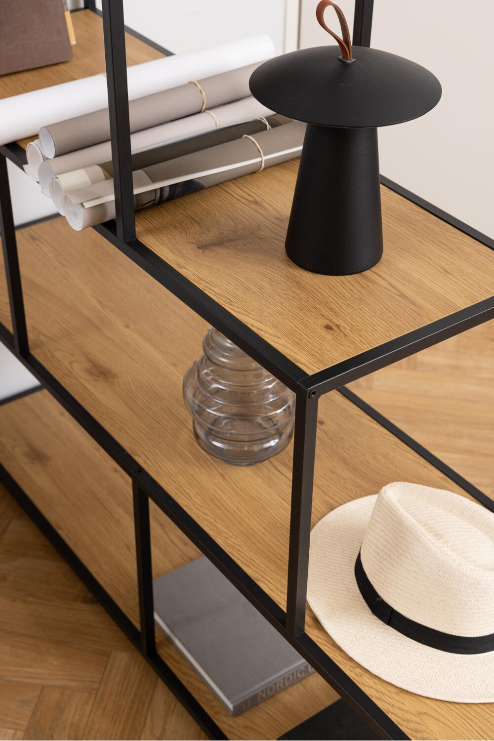 Riiul Norsica Sevferi 153 (Must + Wild Oak)