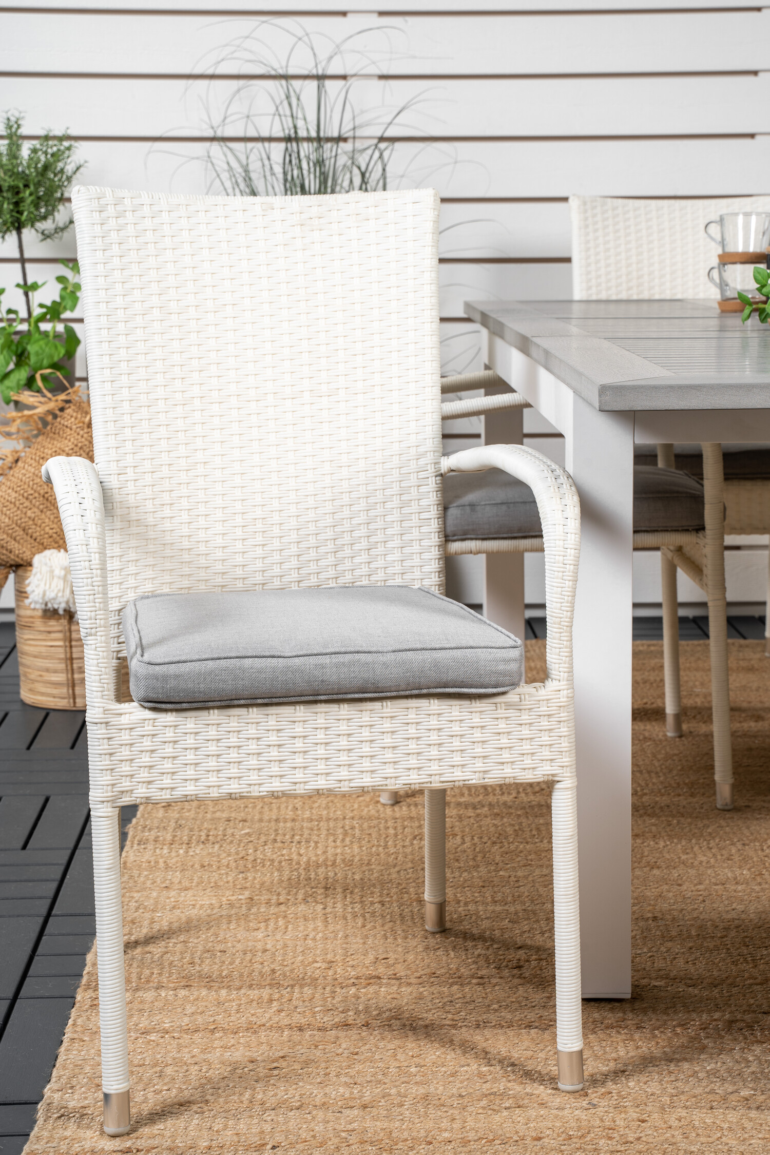 Laua ja toolide komplekt Dallas 2258 (Valge + Hall)