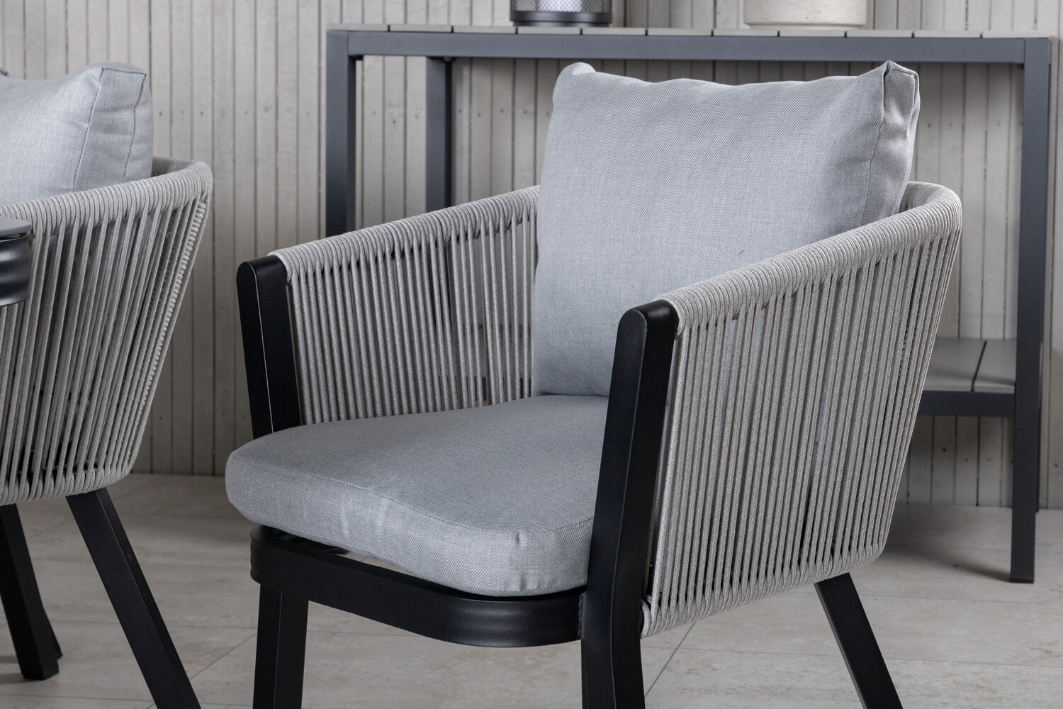 Laua ja toolide komplekt Dallas 3020 (Must + Hall)