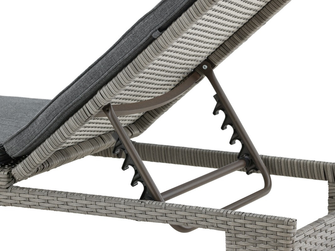 Lamamistool Dallas 1066