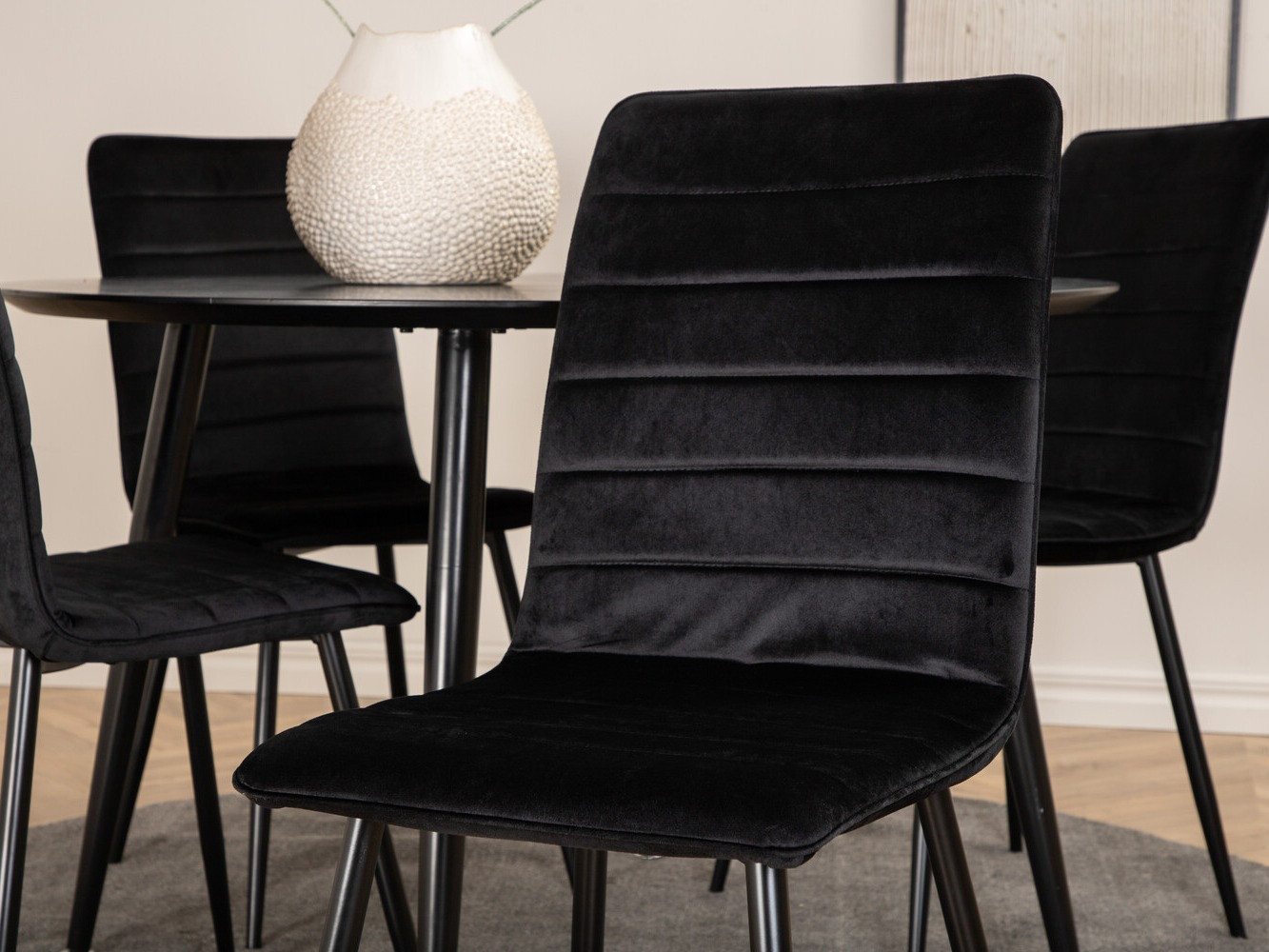 Söögitoakomplekt Dallas 2544 (Must)