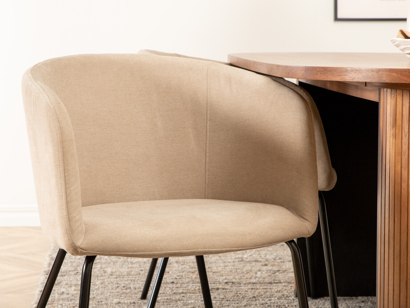 Söögitoakomplekt Dallas 2749 (Beež + Must)