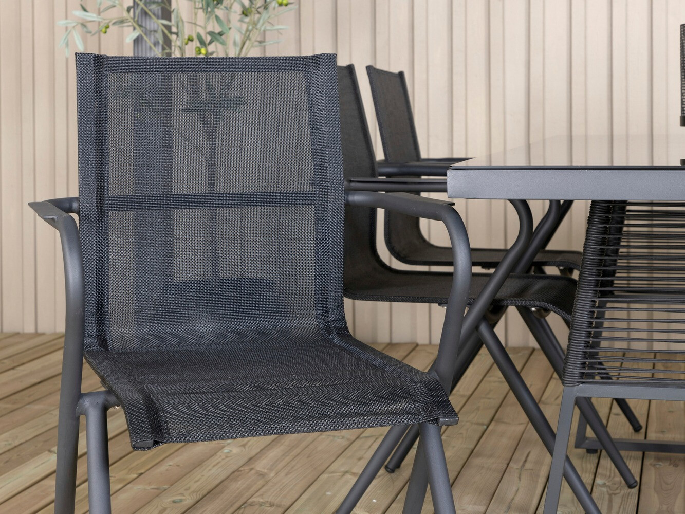 Laua ja toolide komplekt Dallas 1042