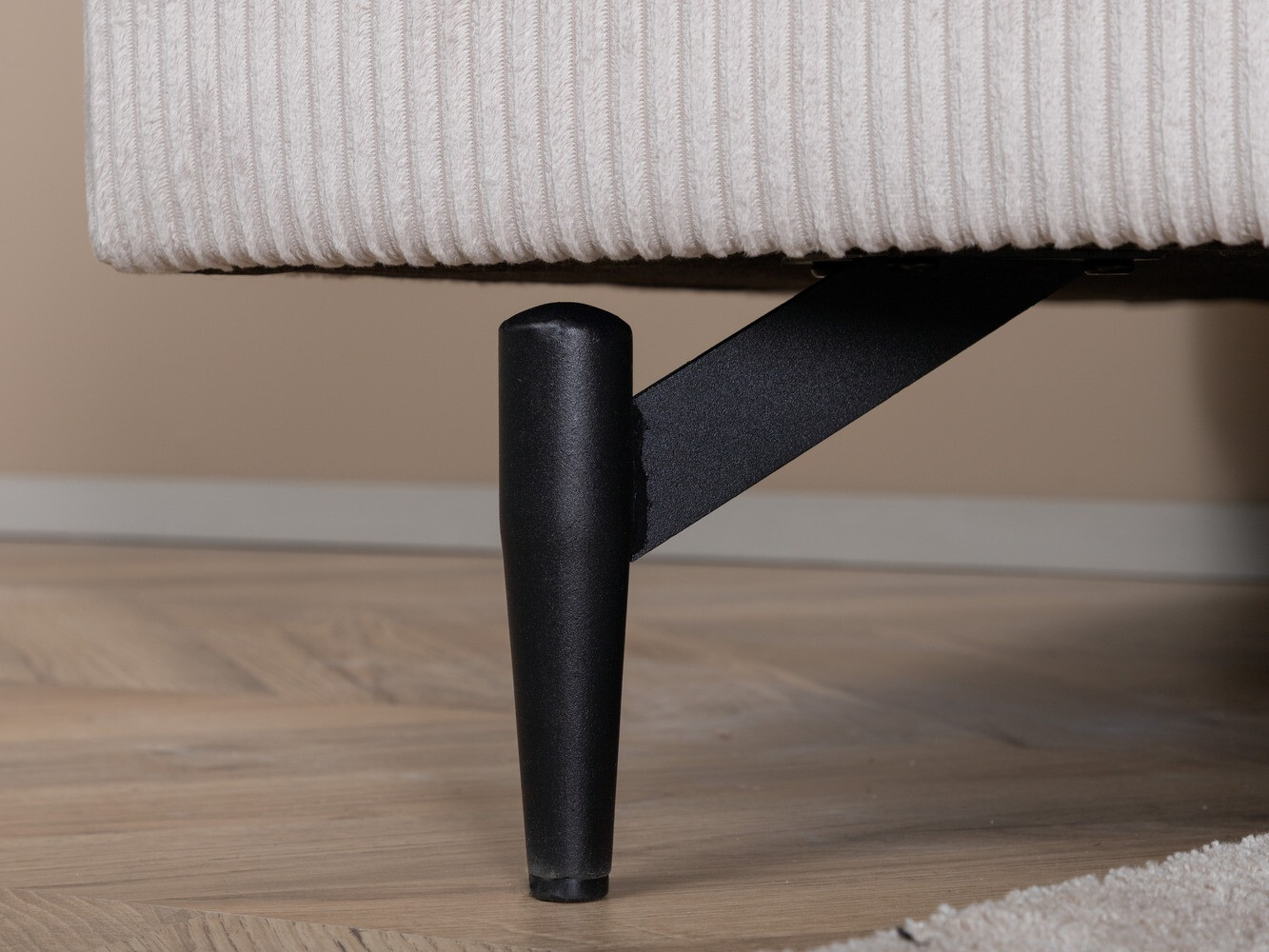 Tugitool Dallas 1703 (Beež + Must)