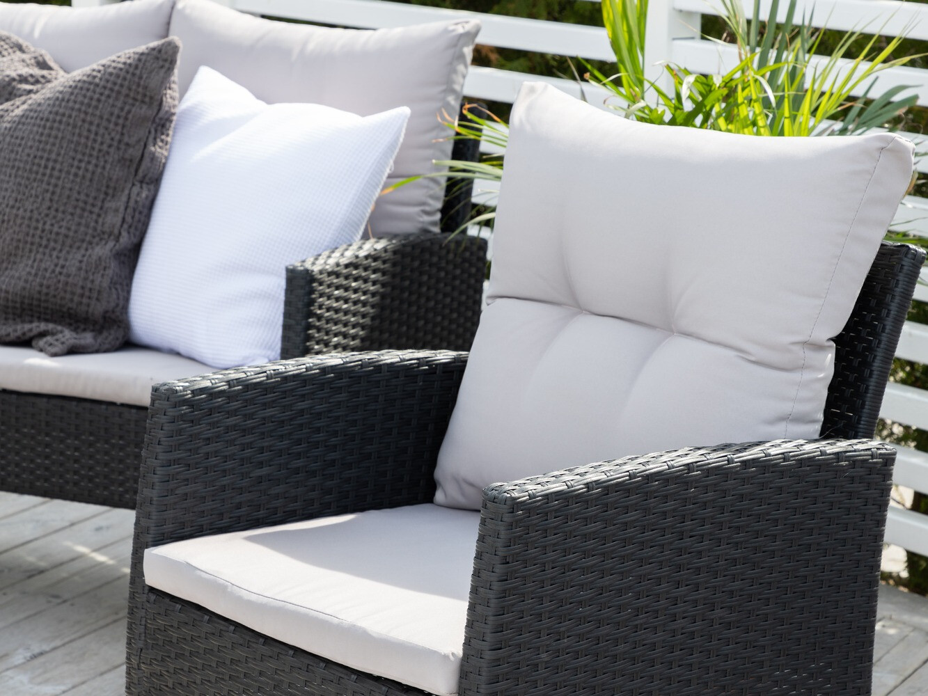 Aiamööblikomplekt Dallas 2473 (Must + Hall)