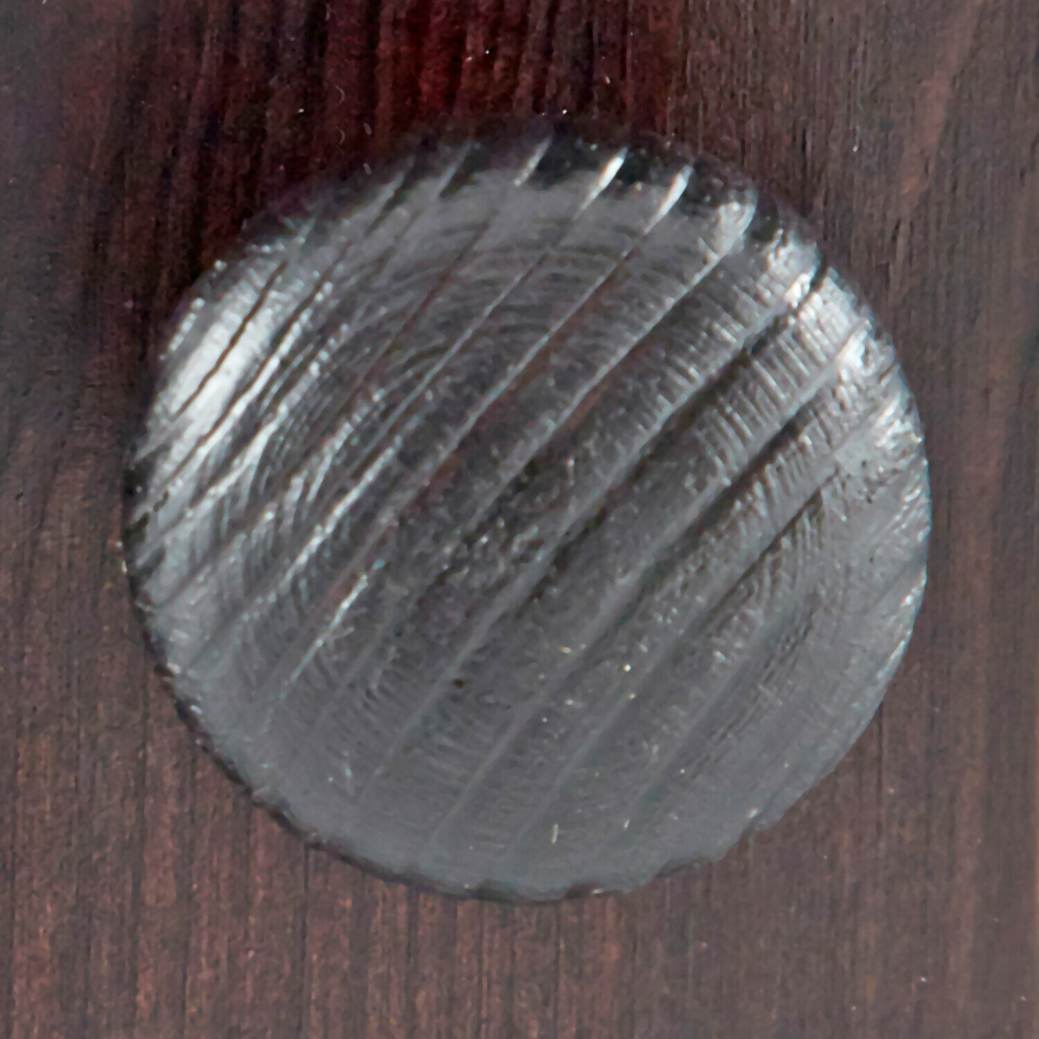 TV-alus Elbelba 102 (Tumepruun)