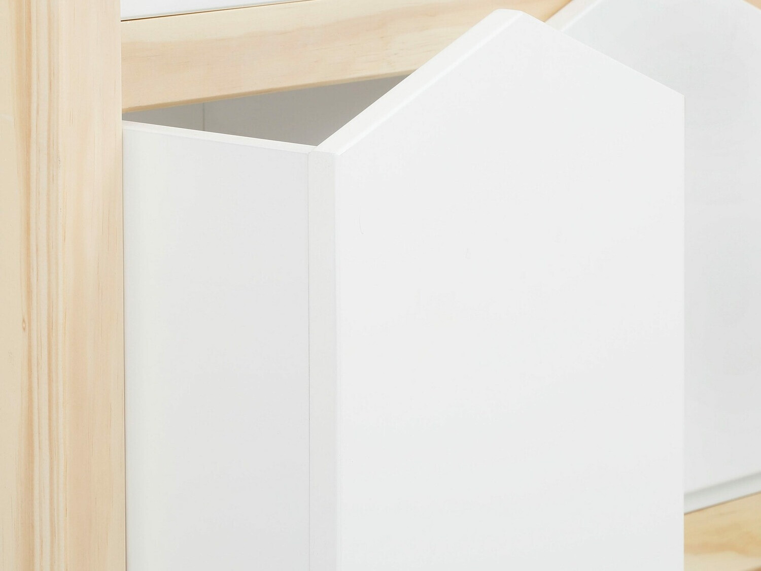 Riiul Fenmele 106 (Valge + Ere puit)