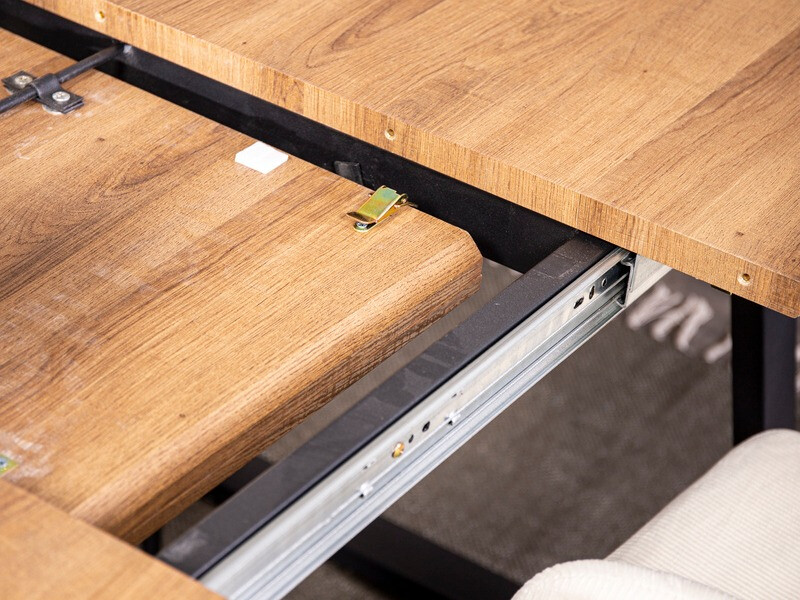 Laud Dallas 172 (Pruun + Must)