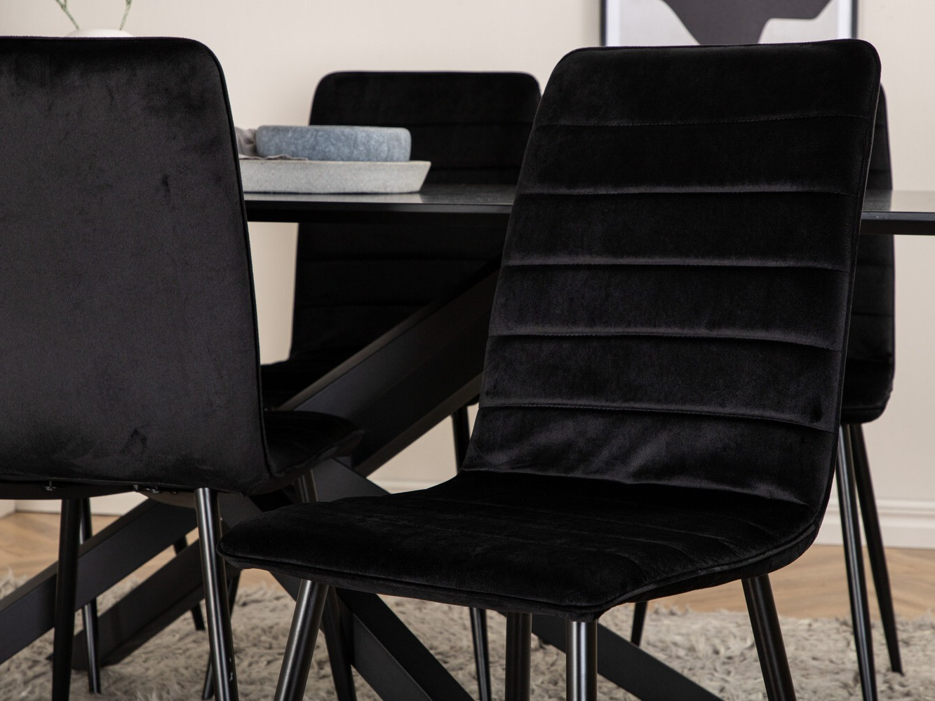 Söögitoakomplekt Dallas 2697 (Must)