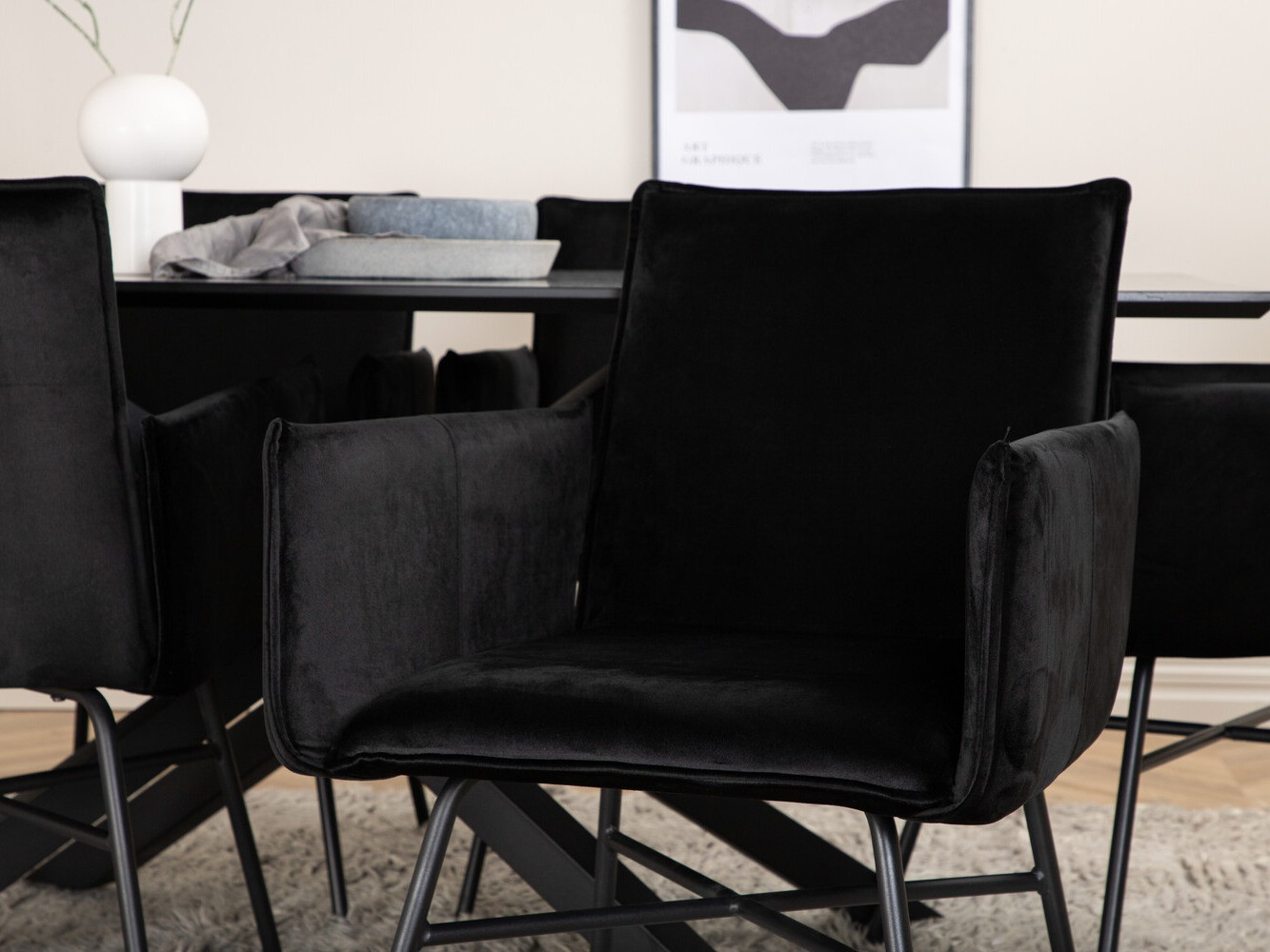 Söögitoakomplekt Dallas 2703 (Must)