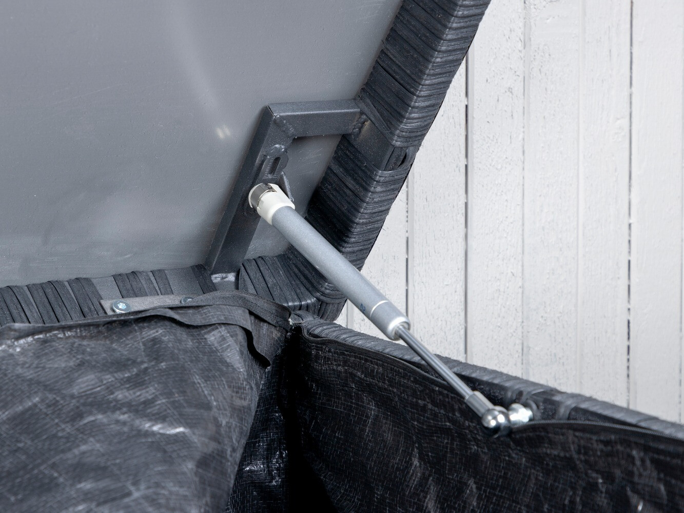 Aia hoiukast Dallas 802