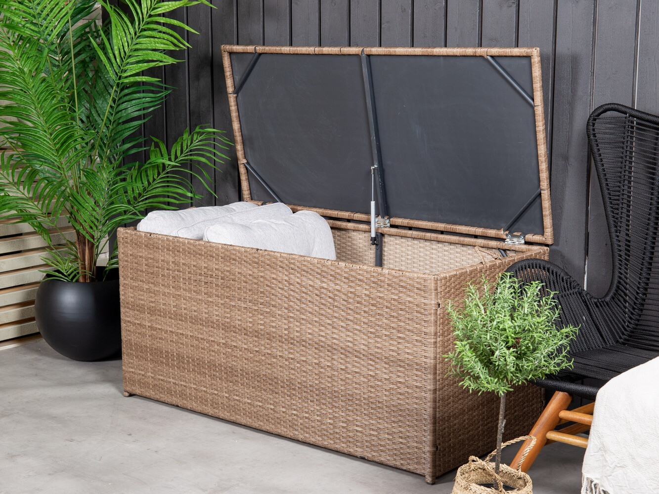 Aia hoiukast Dallas 803