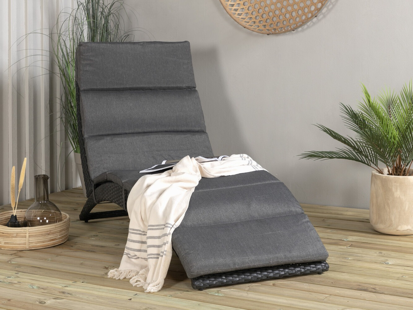 Lamamistool Dallas 2307