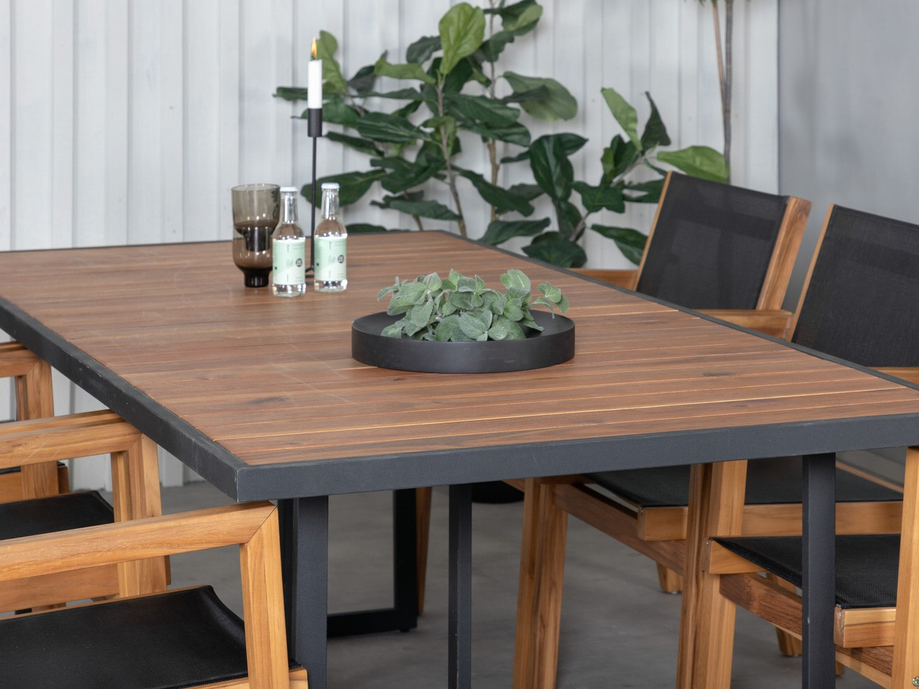 Laua ja toolide komplekt Dallas 2919