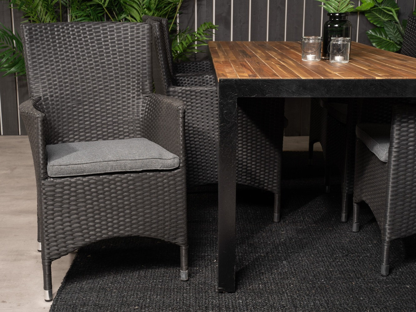 Laua ja toolide komplekt Dallas 2971