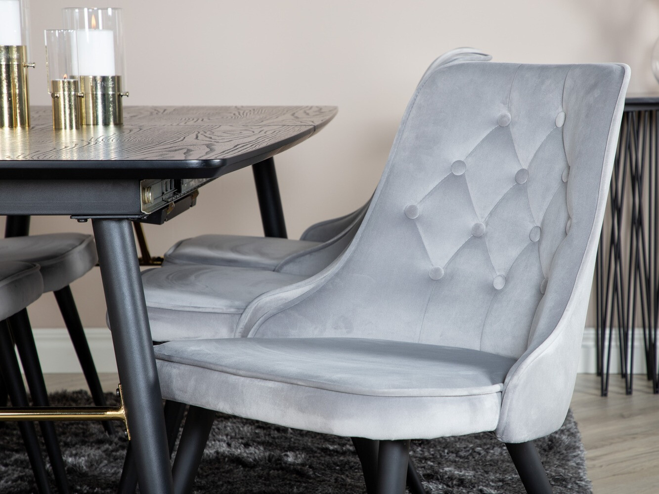 Söögitoakomplekt Dallas 1453 (Helehall + Must)