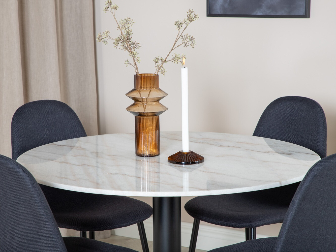 Söögitoakomplekt Dallas 1613 (Must)