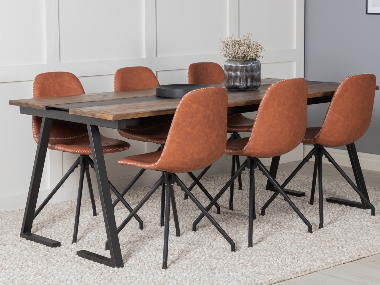 Söögitoakomplekt Dallas 1938 (Must + Pruun)