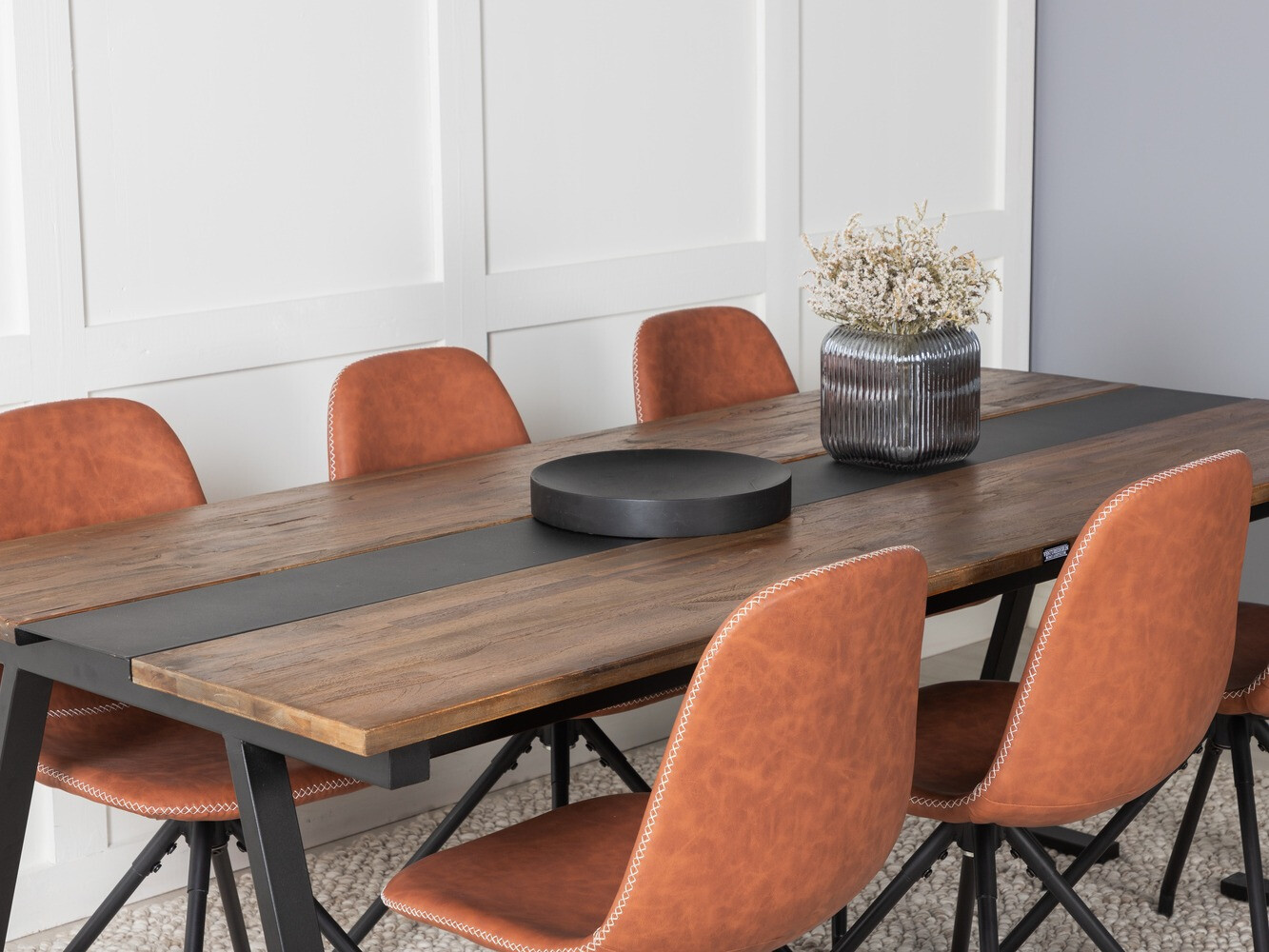 Söögitoakomplekt Dallas 1938 (Must + Pruun)