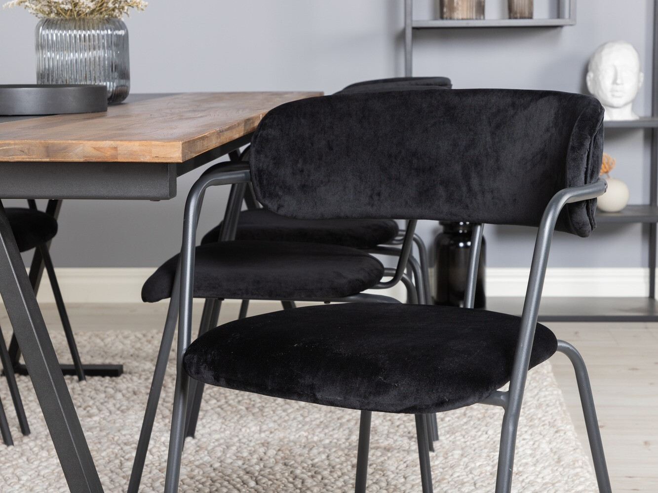 Söögitoakomplekt Dallas 1942