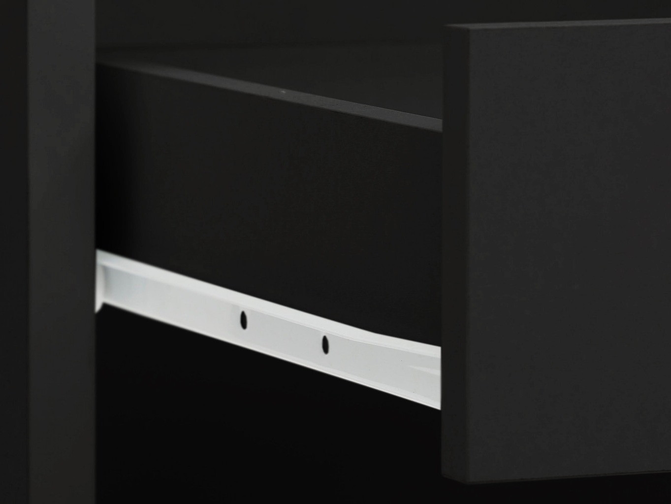 Konsoollaud Denton 879 (Must)