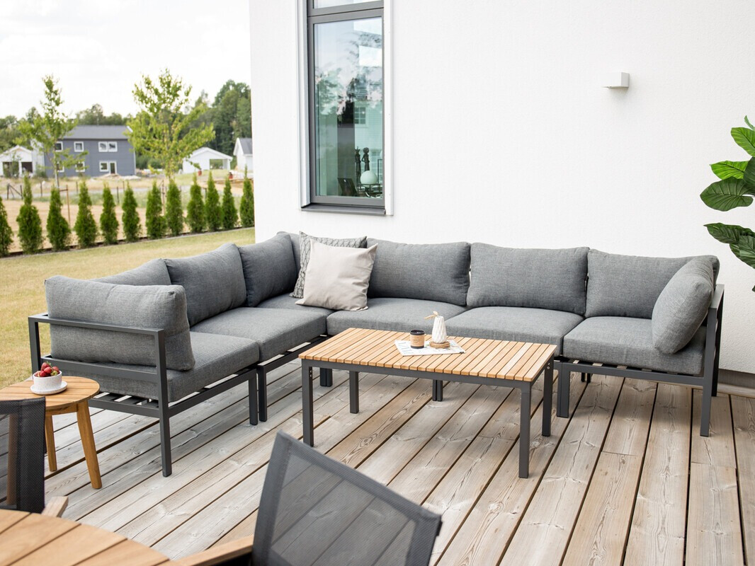 Aialaud Dallas 775 (Must + Tiikpuu)