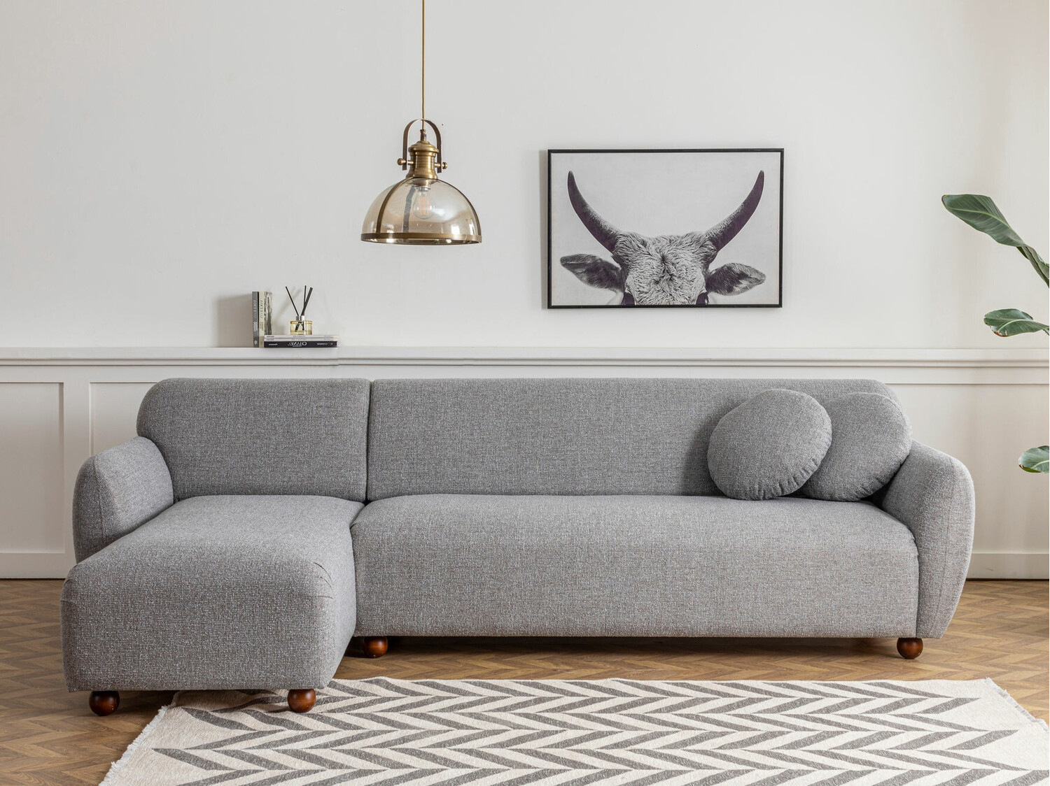 Nurgadiivan Altadena 189 (Hall)