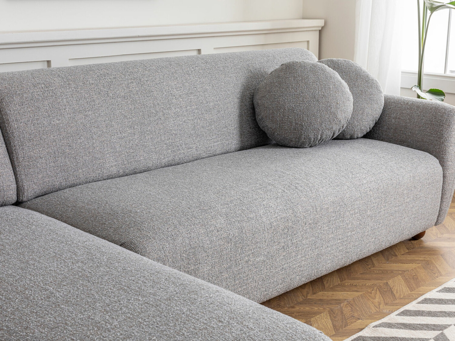 Nurgadiivan Altadena 189 (Hall)