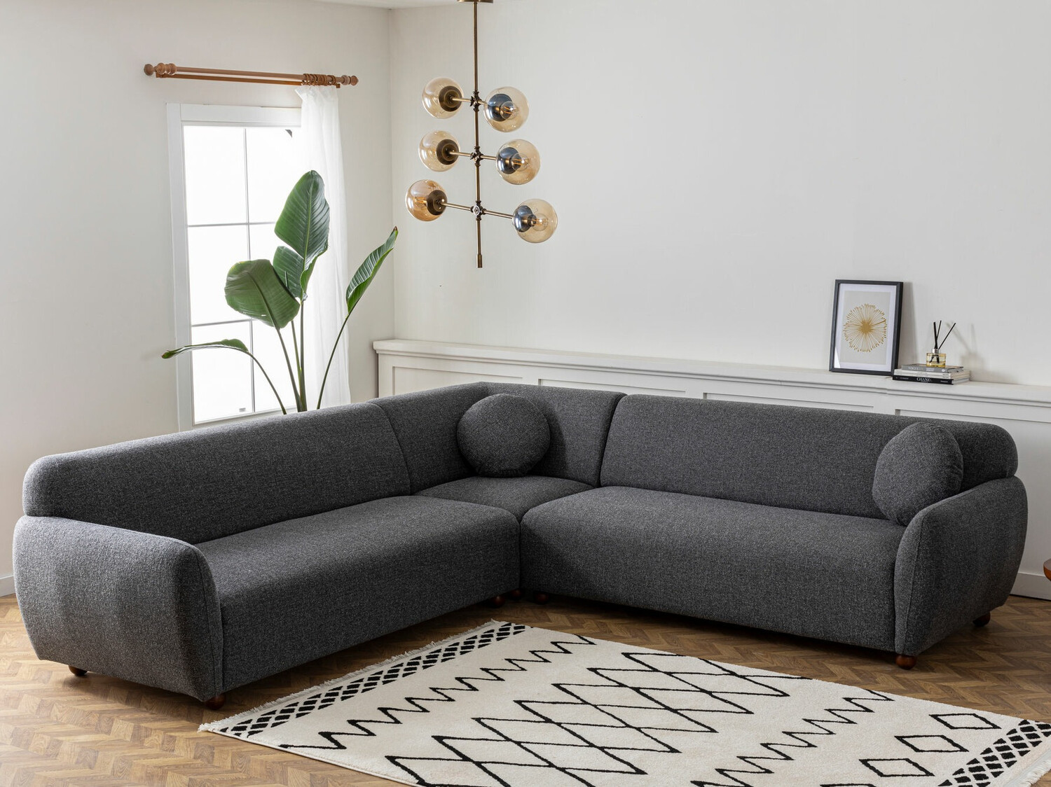 Nurgadiivan Altadena 190