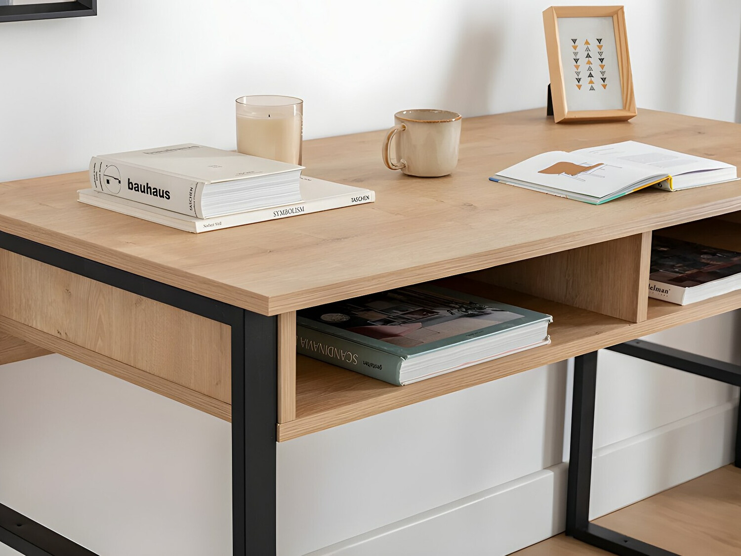 Kirjutuslaud Kailua 737 (Must + Ere puit)