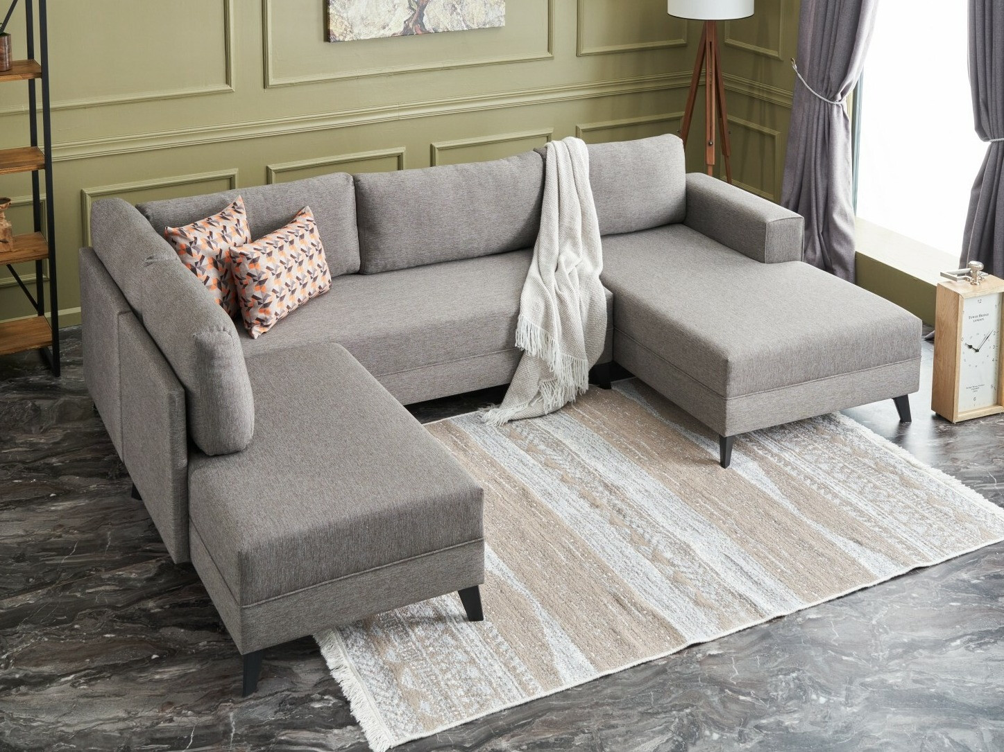 Nurgadiivan Altadena 315 (Hall)