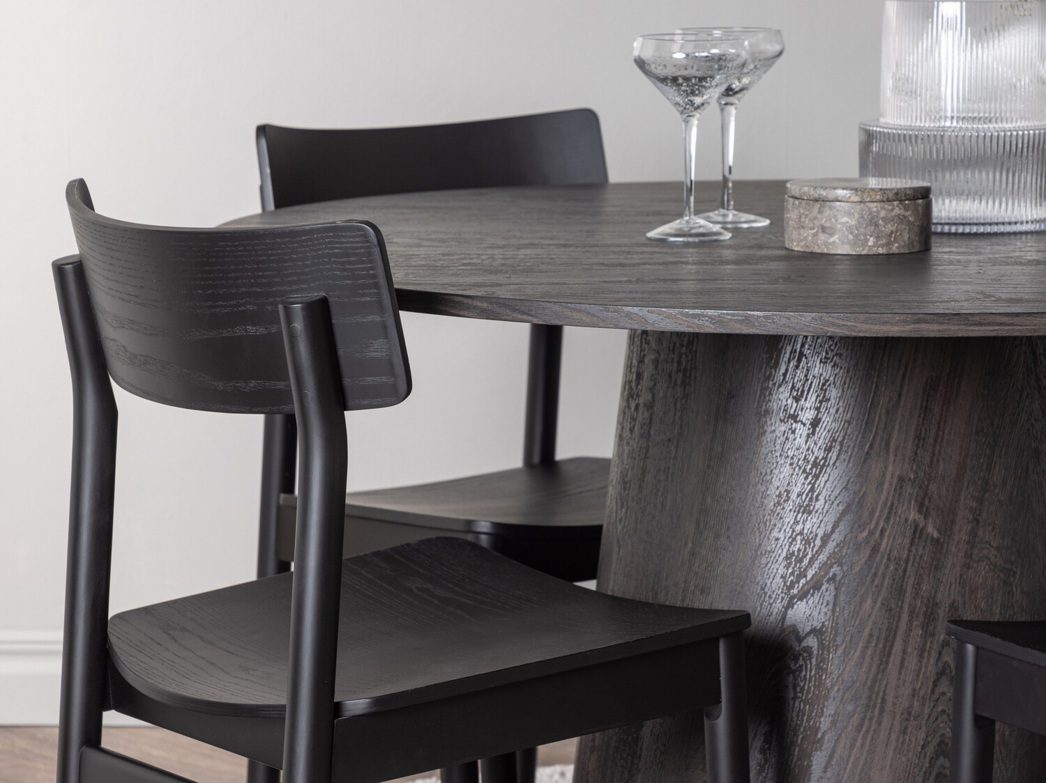 Söögitoakomplekt Dallas 4256 (Tumepruun)