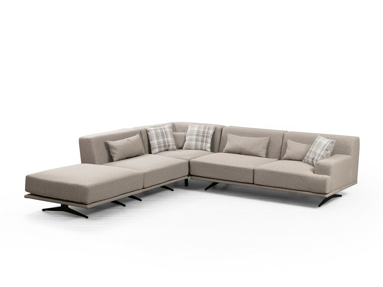 Nurgadiivan Altadena 344