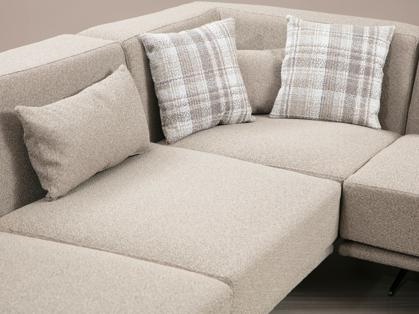 Nurgadiivan Altadena 344