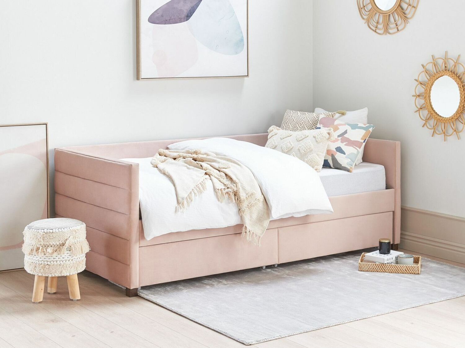 Voodi Berwyn 613 (Roosikarva)