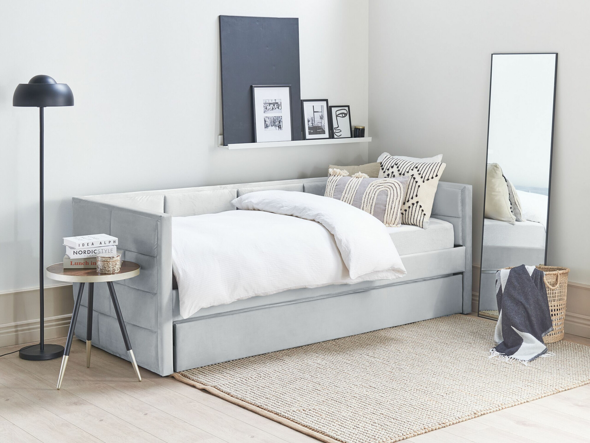 Voodi Berwyn 1271 (Helehall)