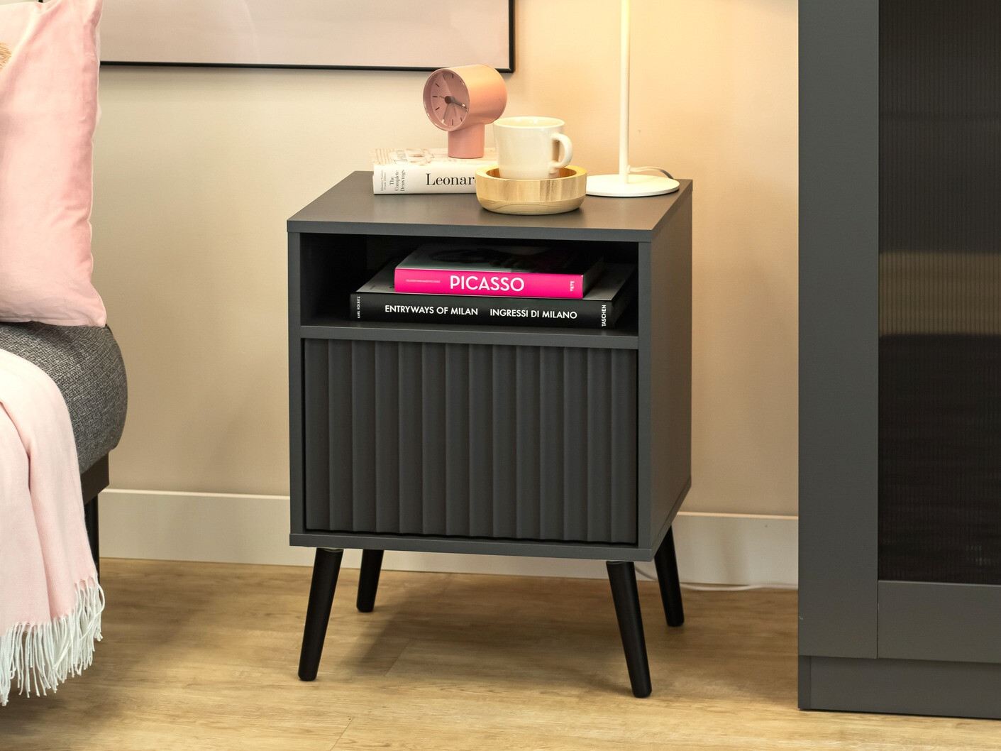 Öökapp Cirferi 106 (Antratsiit)