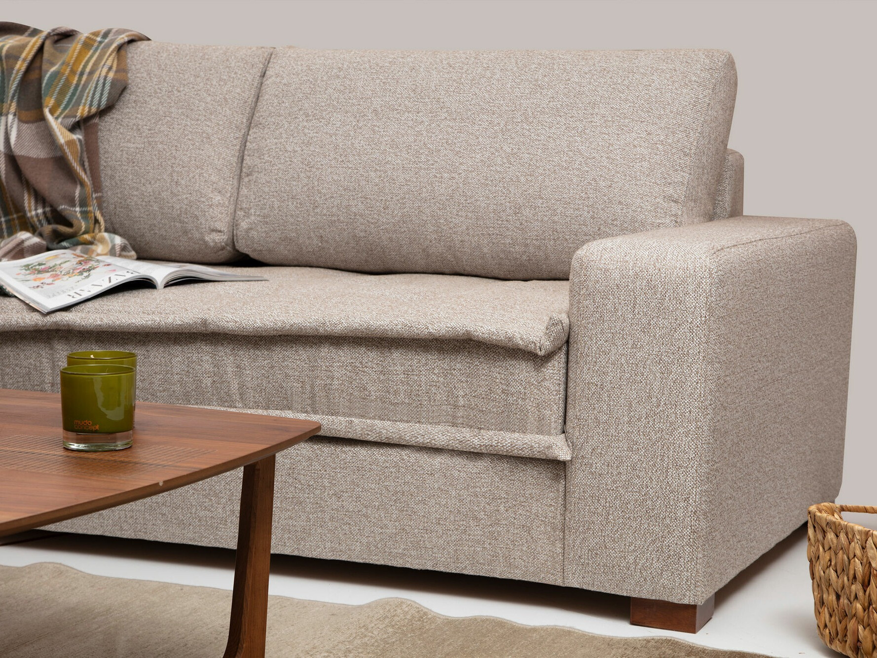 Moodulnurgadiivan Altadena 444 (Beež)