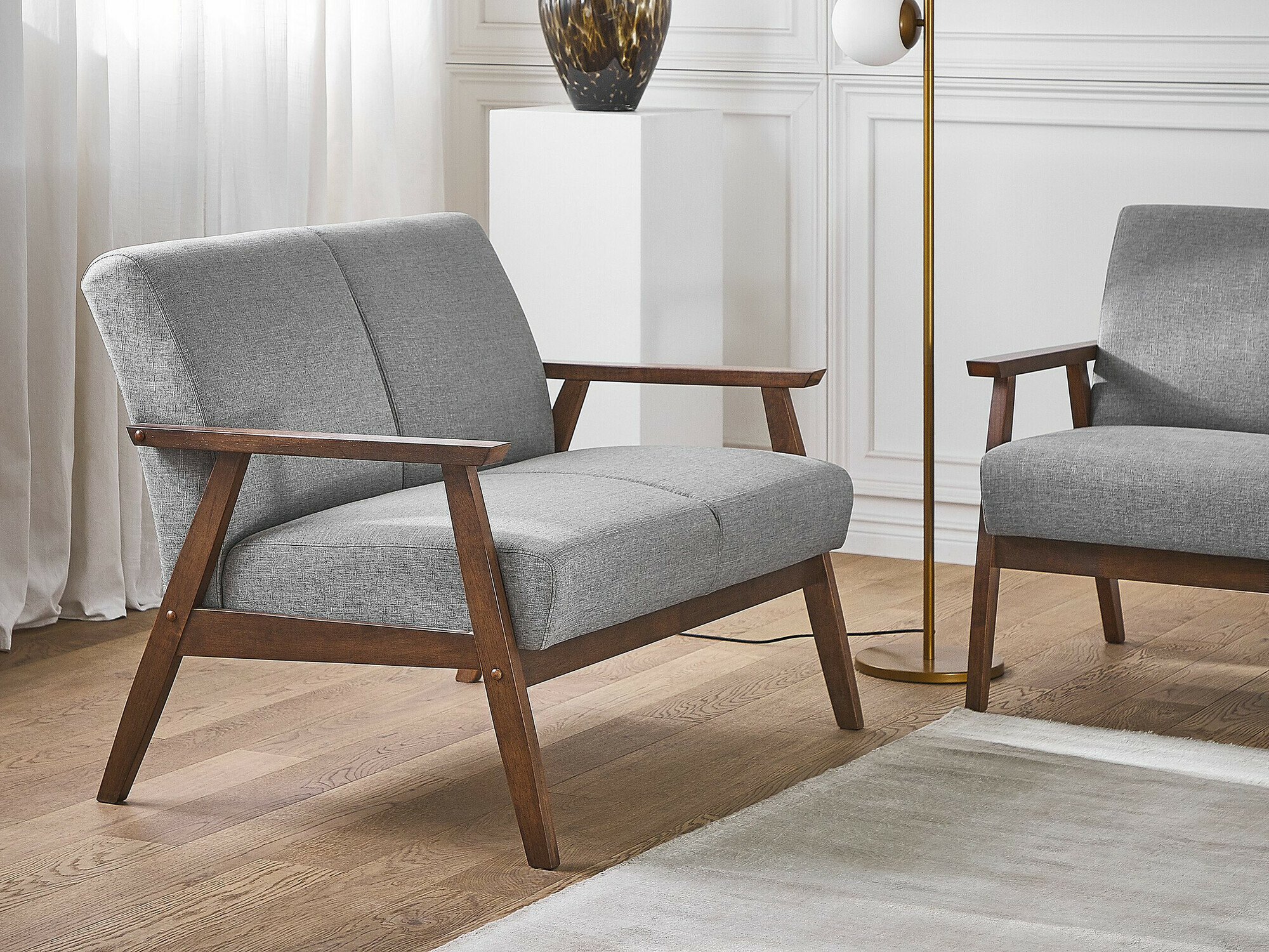 Diivan Berwyn 1323 (Hall)