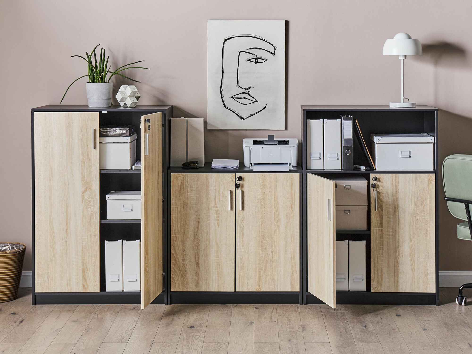 Kapp Berwyn 1512 (Must + Helepruun)