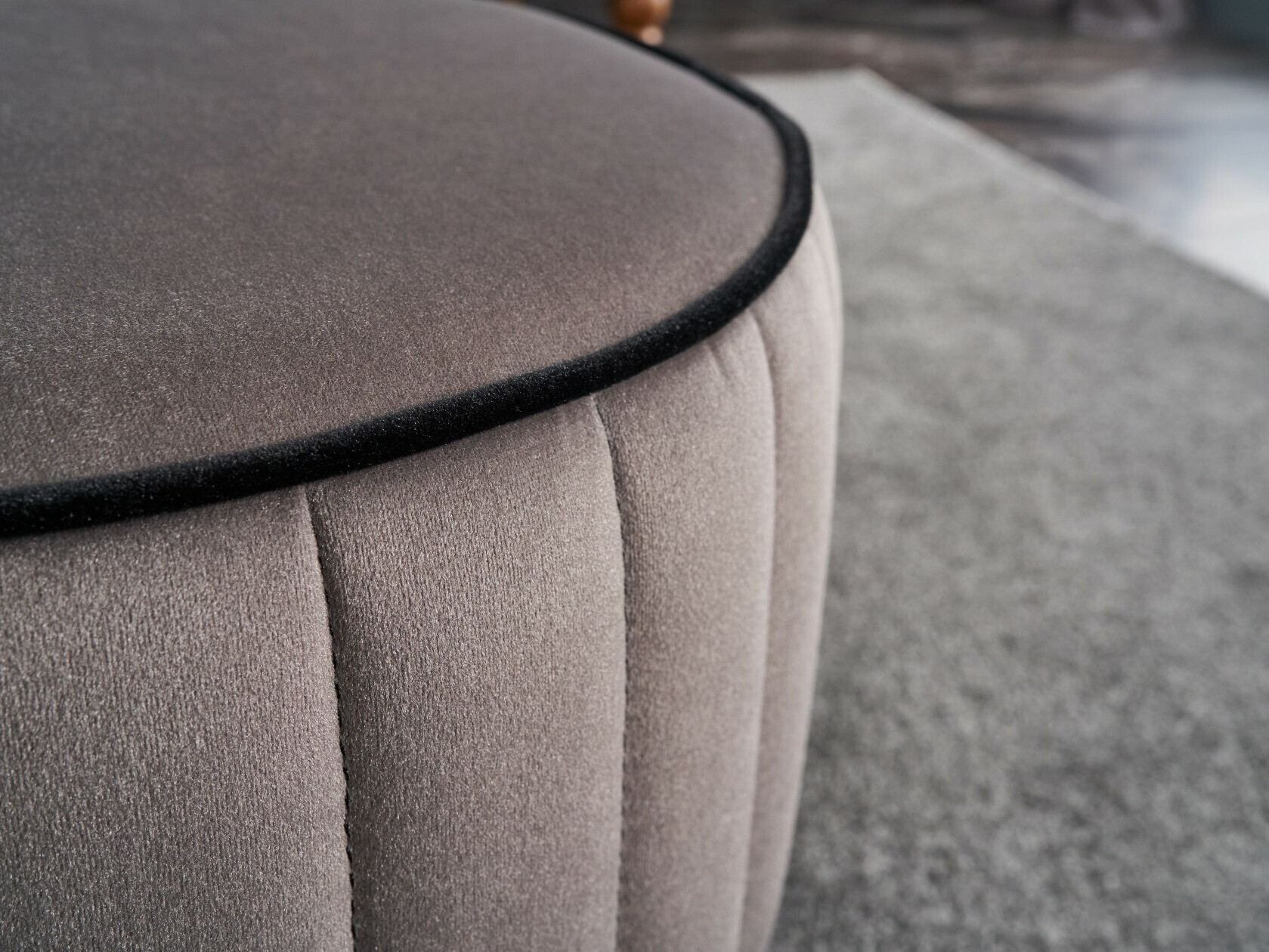 Tumba Altadena 518 (Hall)