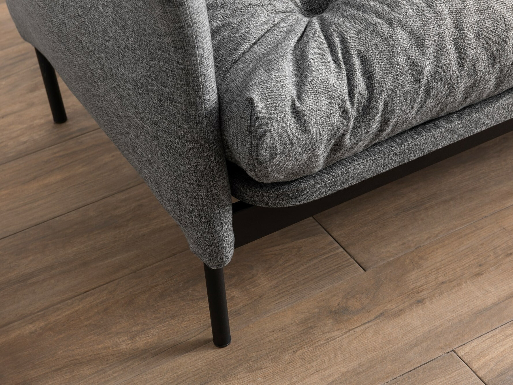 Diivanvoodi Altadena 554 (Hall)