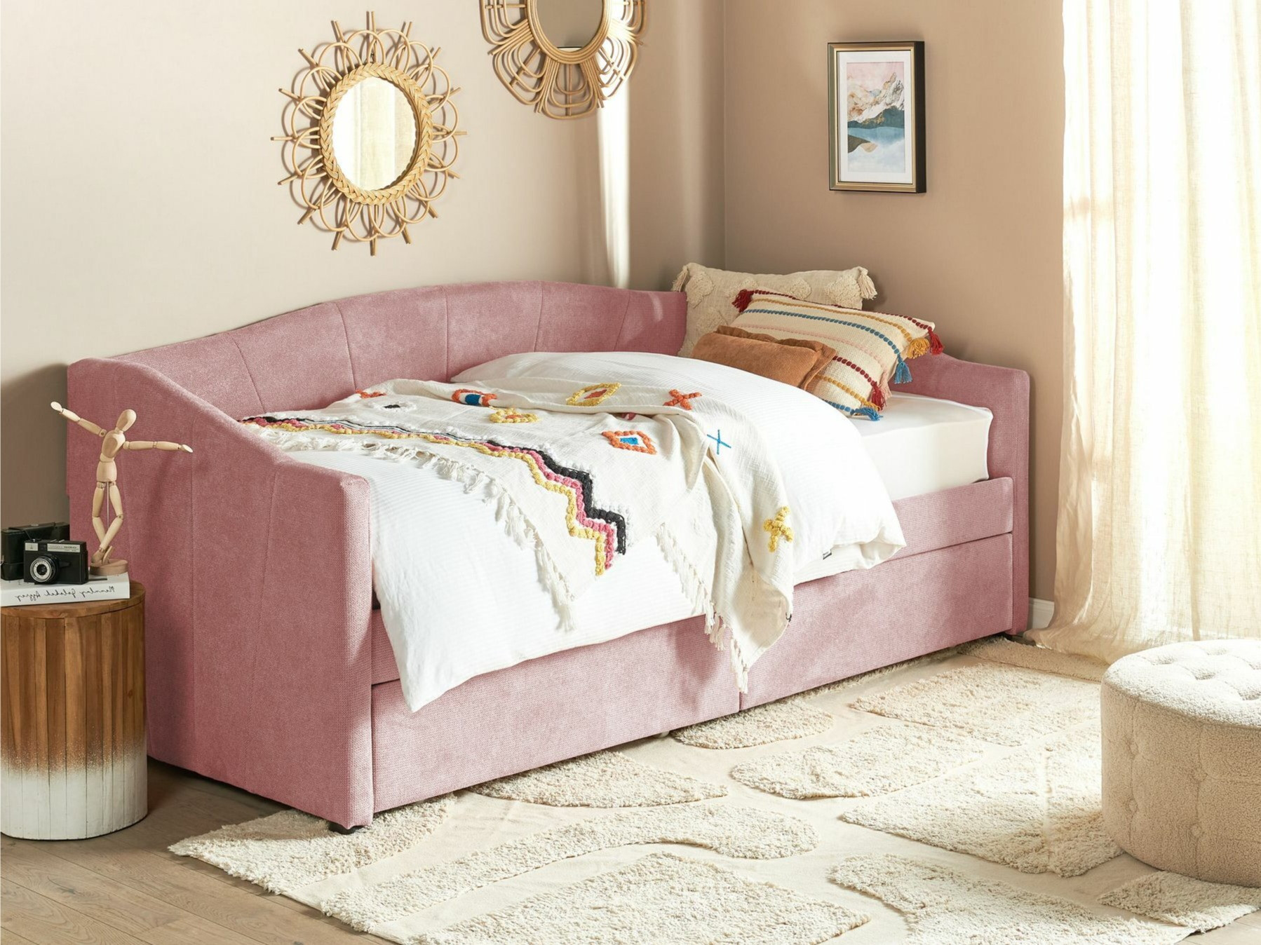 Voodi Berwyn 630 (Roosikarva)