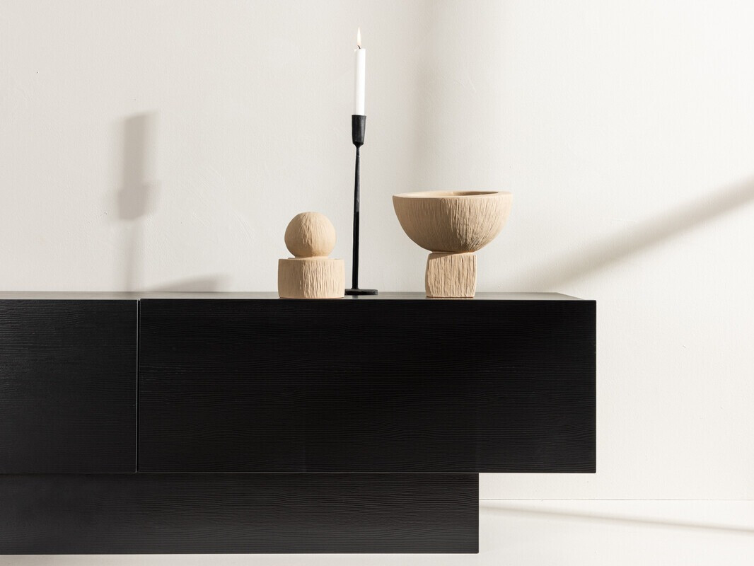 TV-alus Dallas 4416 (Must)