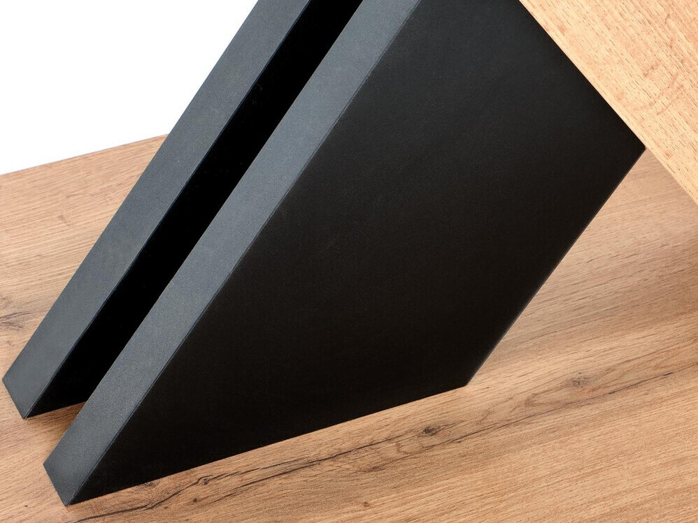 Laud Houston 1724 (Must + Wotani tamm)