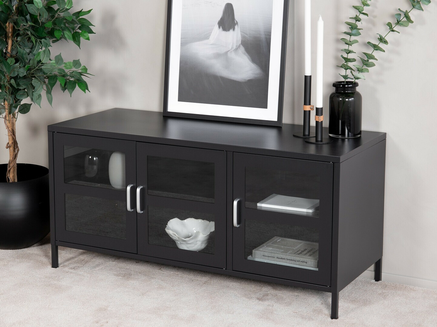 TV-alus Dallas 209 (Must)