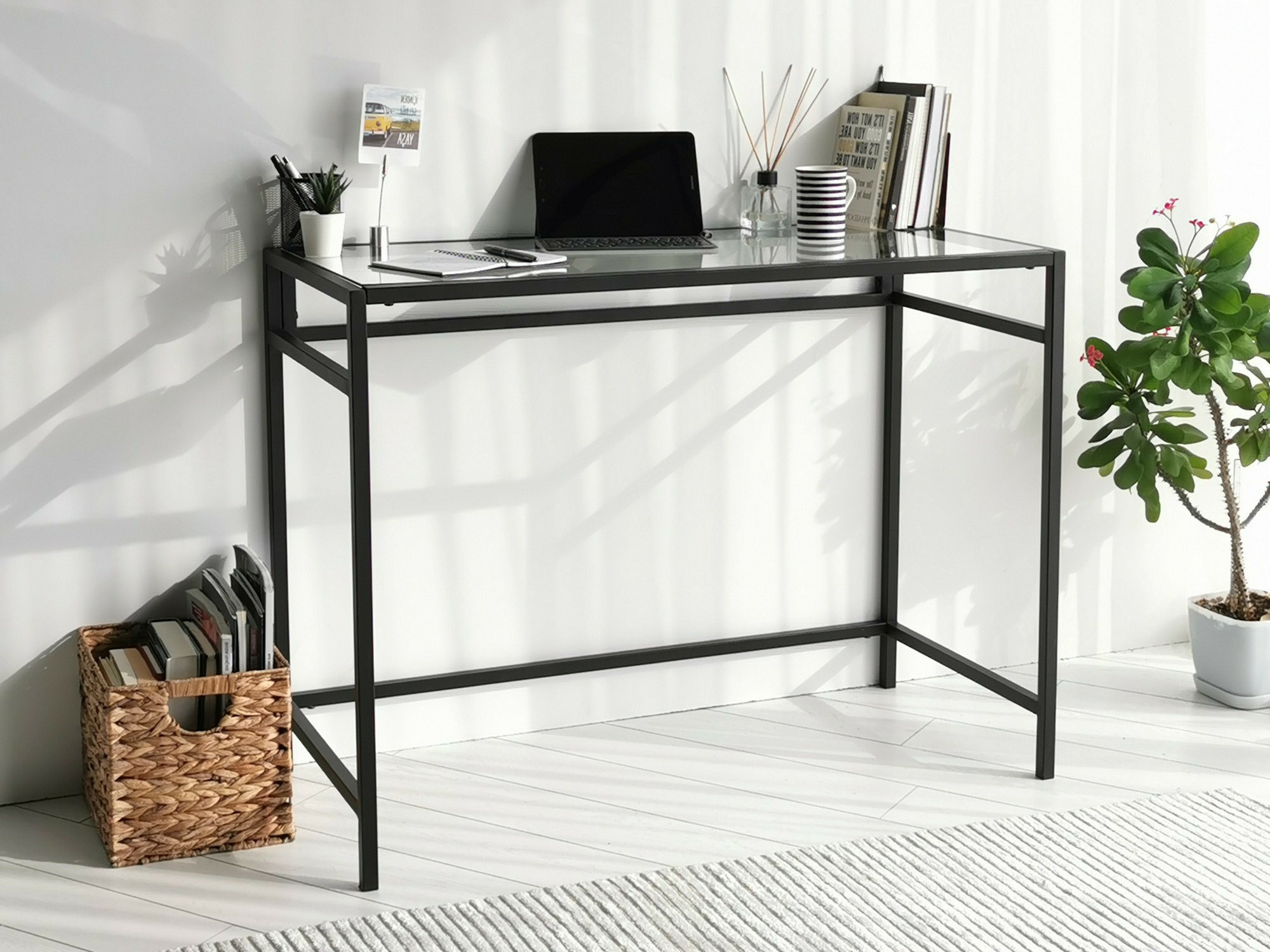 Kirjutuslaud Asheboro 128