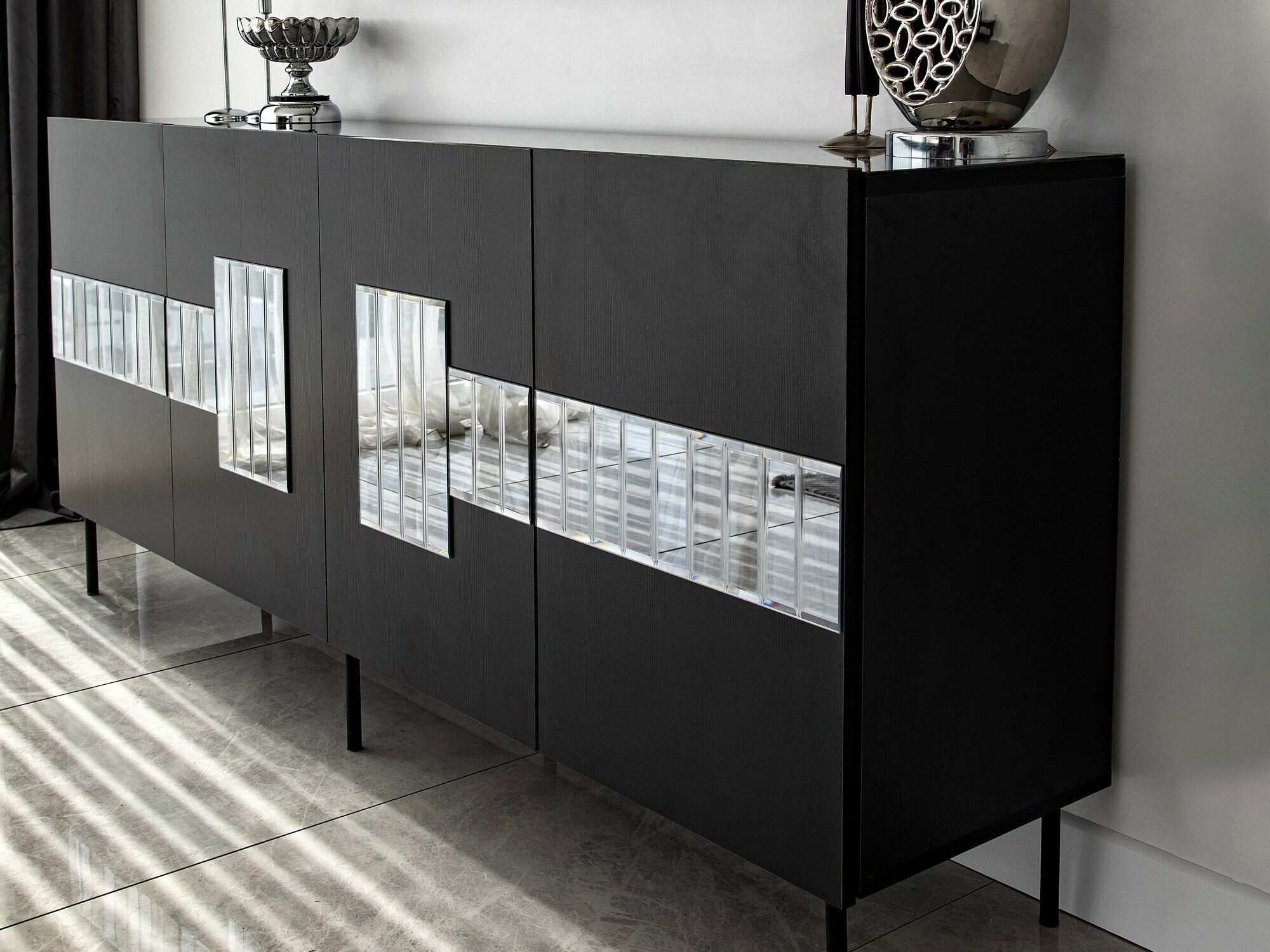 Kapp Kailua 2202 (Must + hõbedane)